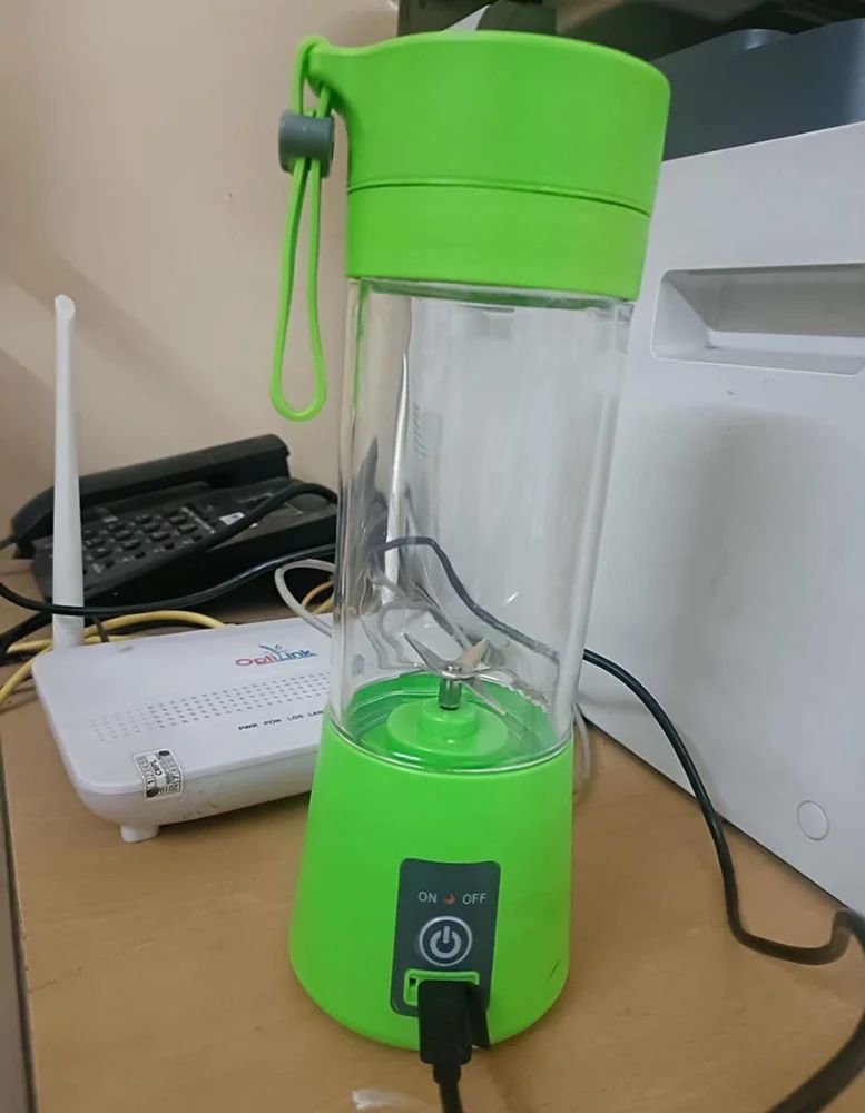Portable  USB Rechargeable Blend– Personal Smoothie & Juice Maker (380ml, Pink)