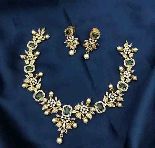 Royal Gemstone Pearl Necklace  Set