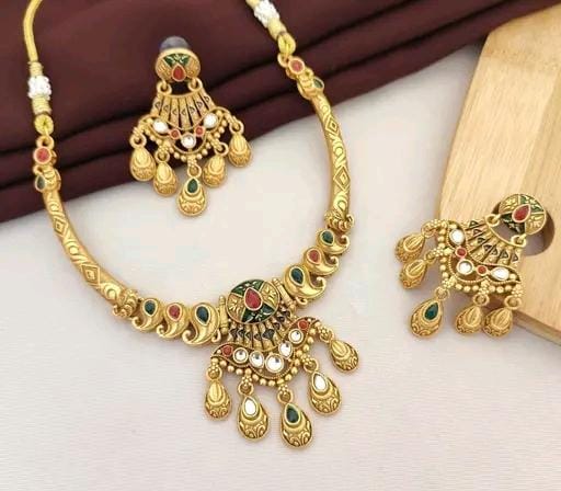 Neaklaces Jewellery Set