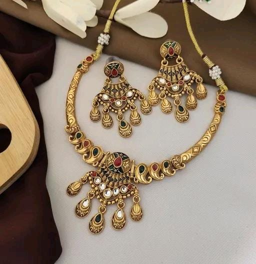 Neaklaces Jewellery Set